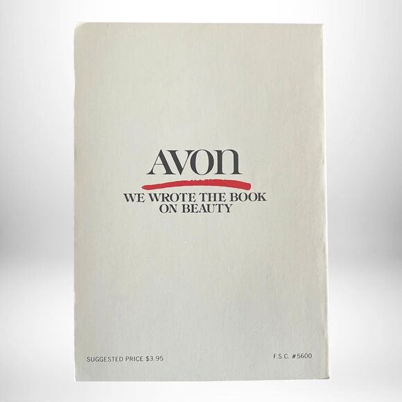 RARE Avon 1981 Collectible Book "Looking Good, Feeling Beautiful" A+ Condition - Picture 2 of 5